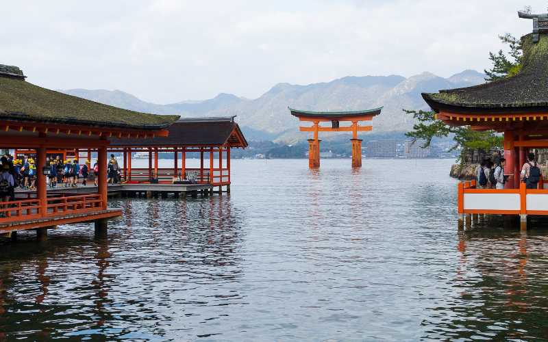 Popular ilha de Miyajima cobrará taxa de entrada para combater o turismo excessivo