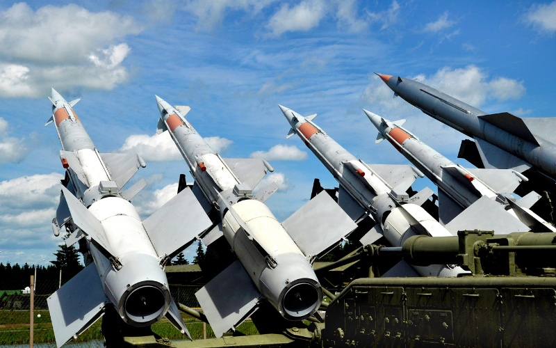 Partidos governantes do Japão estão em negociação para permitir exportações de mísseis antiaéreos