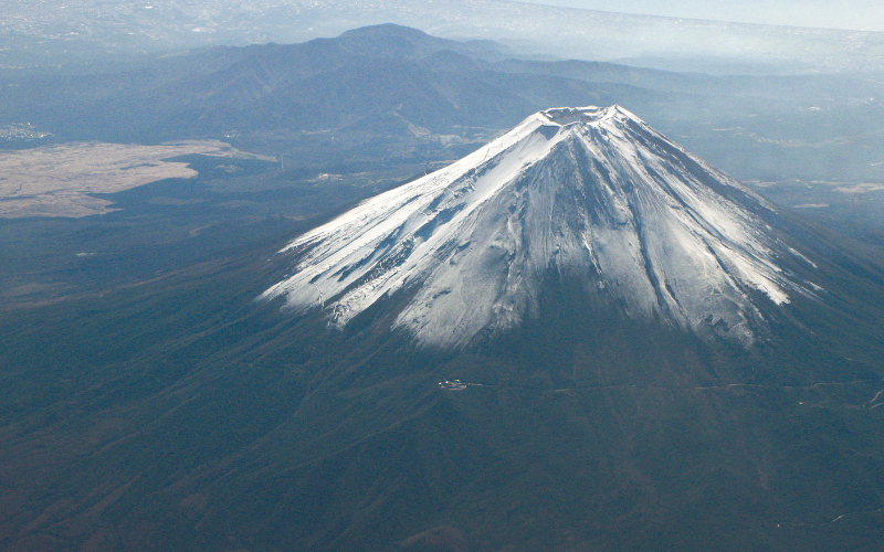 Quatro pessoas morrem ao tentar escalar o Monte Fuji antes do início oficial da temporada 