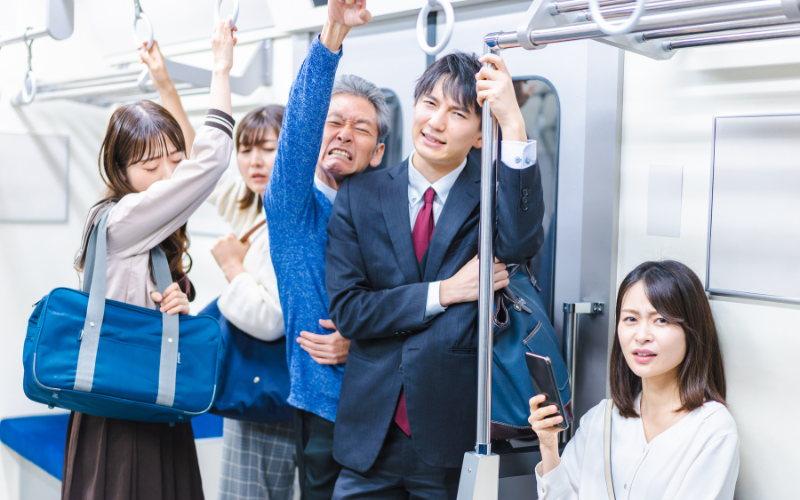 Top 10 comportamentos que mais irritam os japoneses nos trens