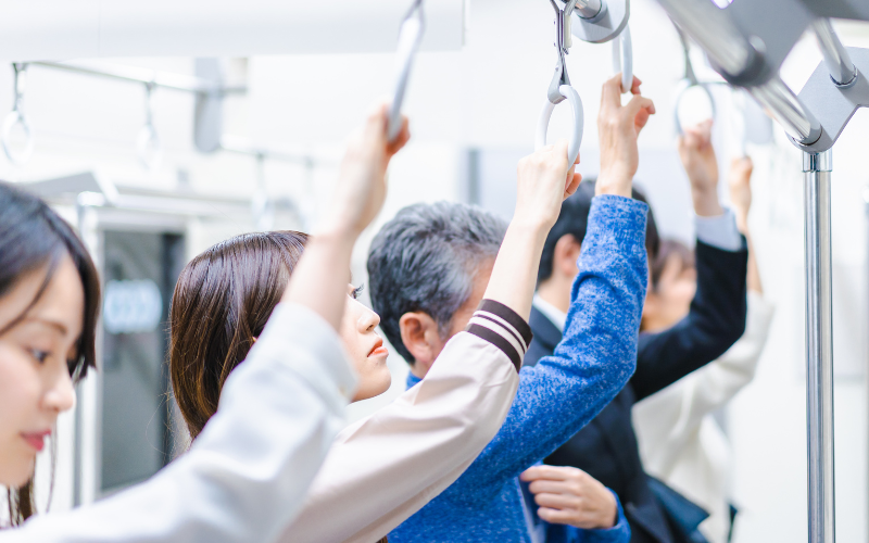 Top 10 comportamentos que mais irritam os japoneses nos trens